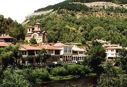 Houses overlooking the river Yantra